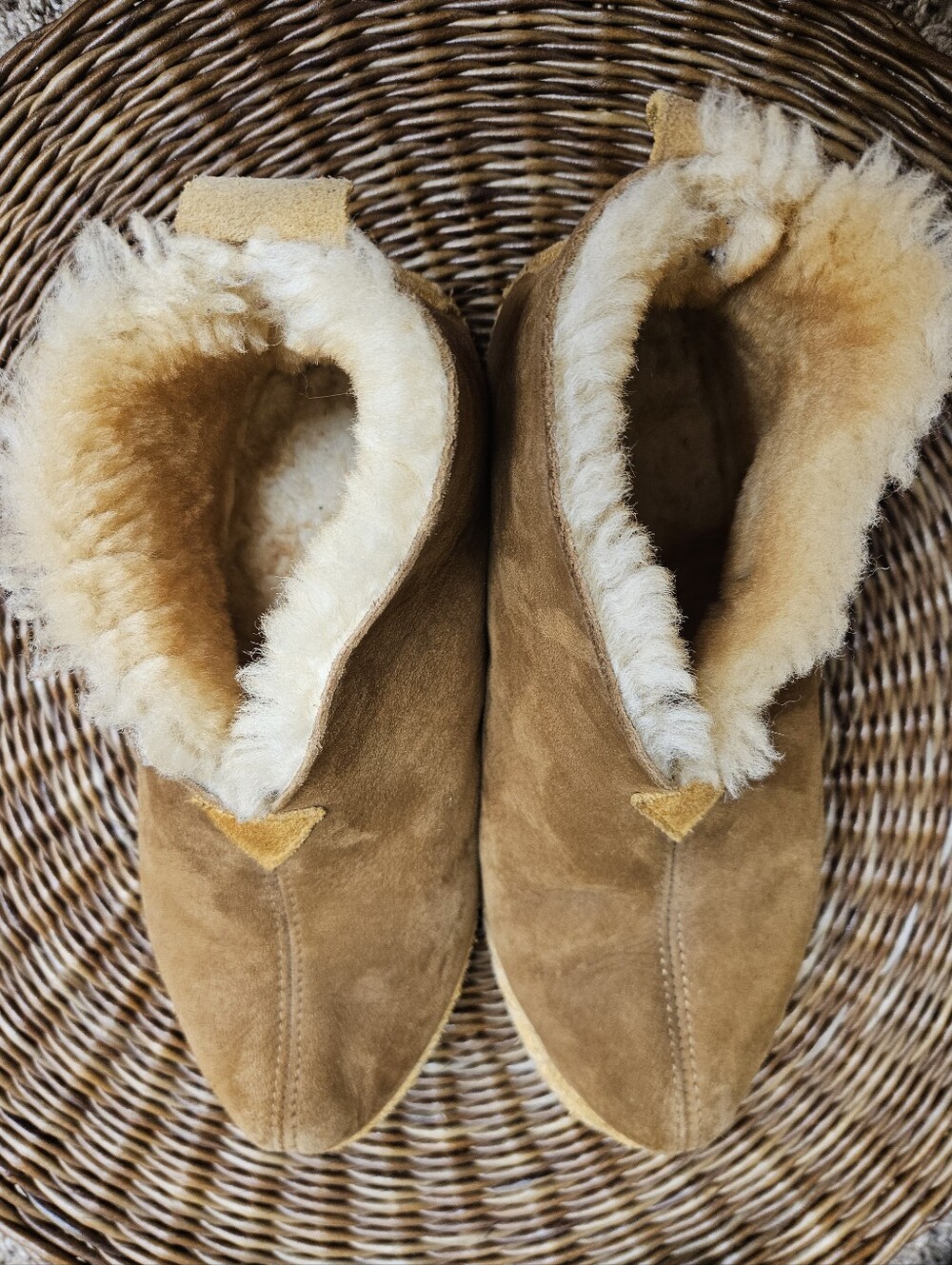 L.L. Bean Wicked Good Shearling Boot Slippers Women’s 8M Classic Suede Moccasin